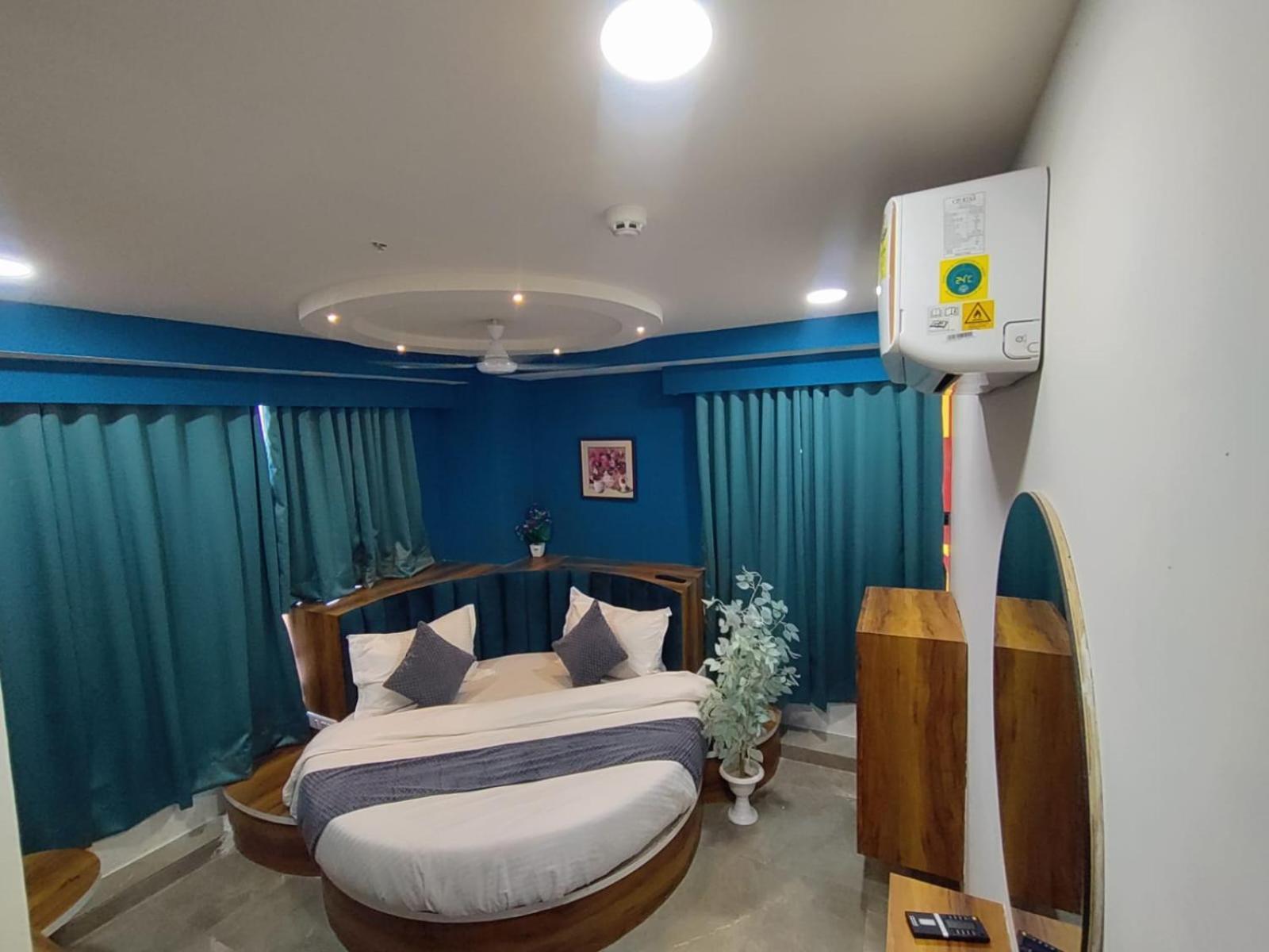 Hotel Lee Park Ahmedabad Eksteriør bilde