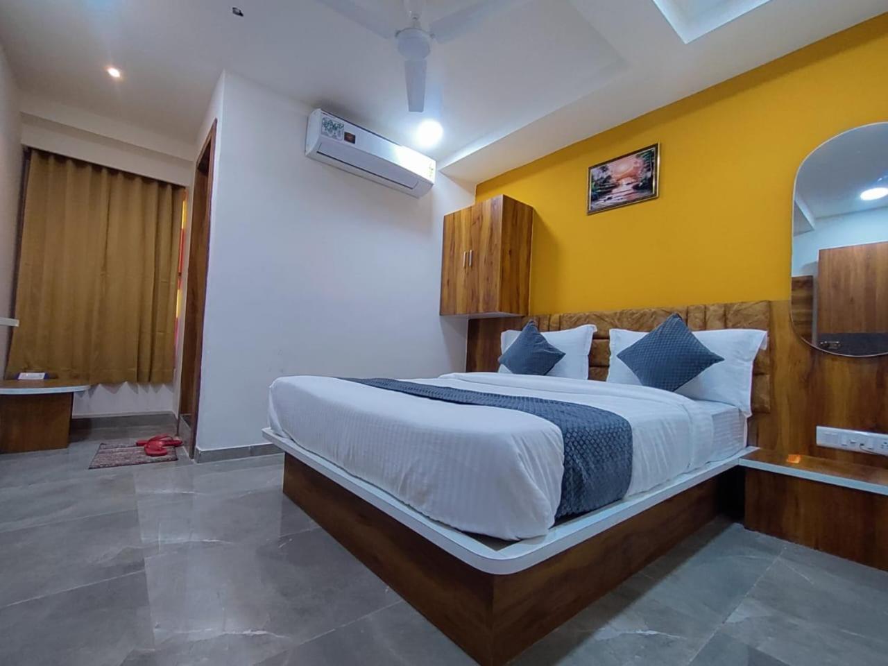Hotel Lee Park Ahmedabad Eksteriør bilde