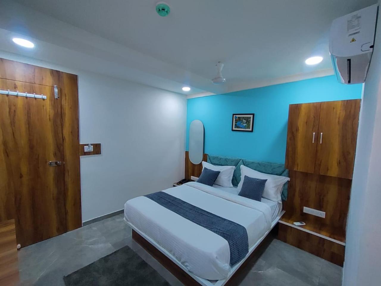 Hotel Lee Park Ahmedabad Eksteriør bilde
